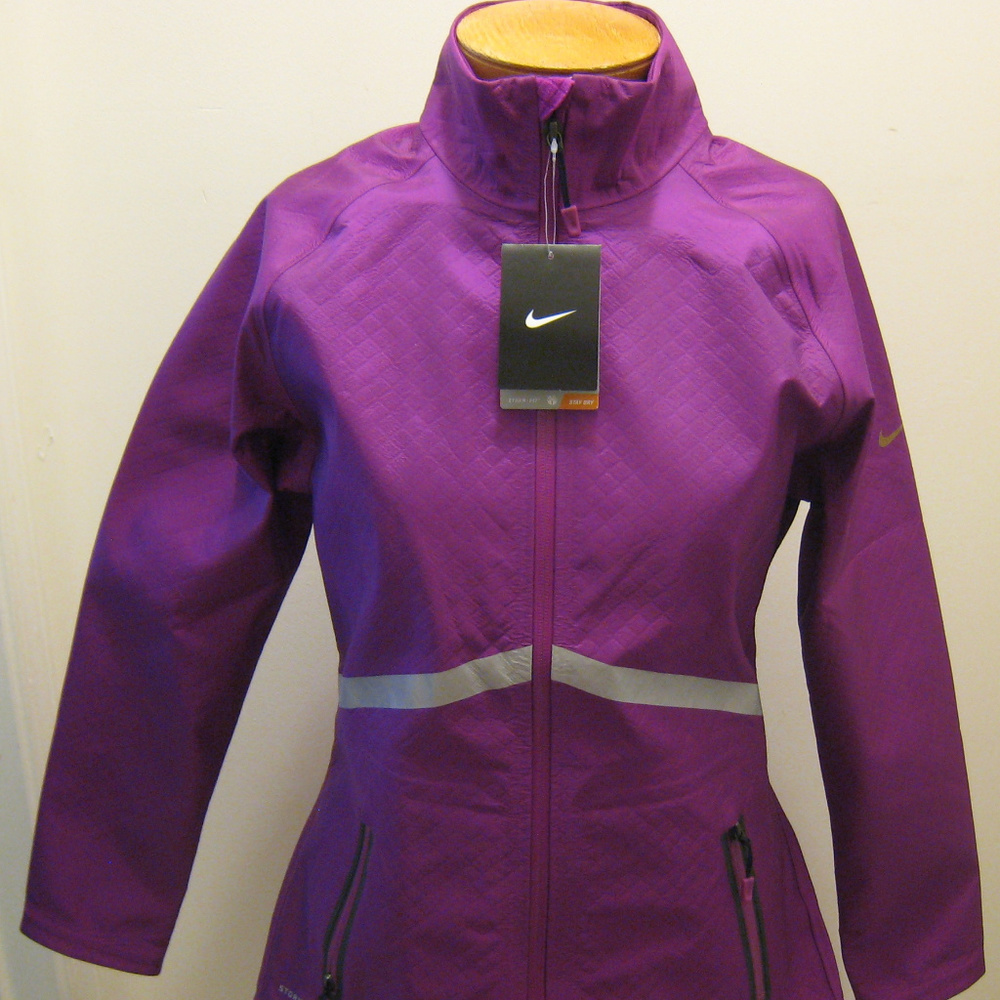 NIKE Storm Fit Womens Lightweight Jacket Coat S NWT